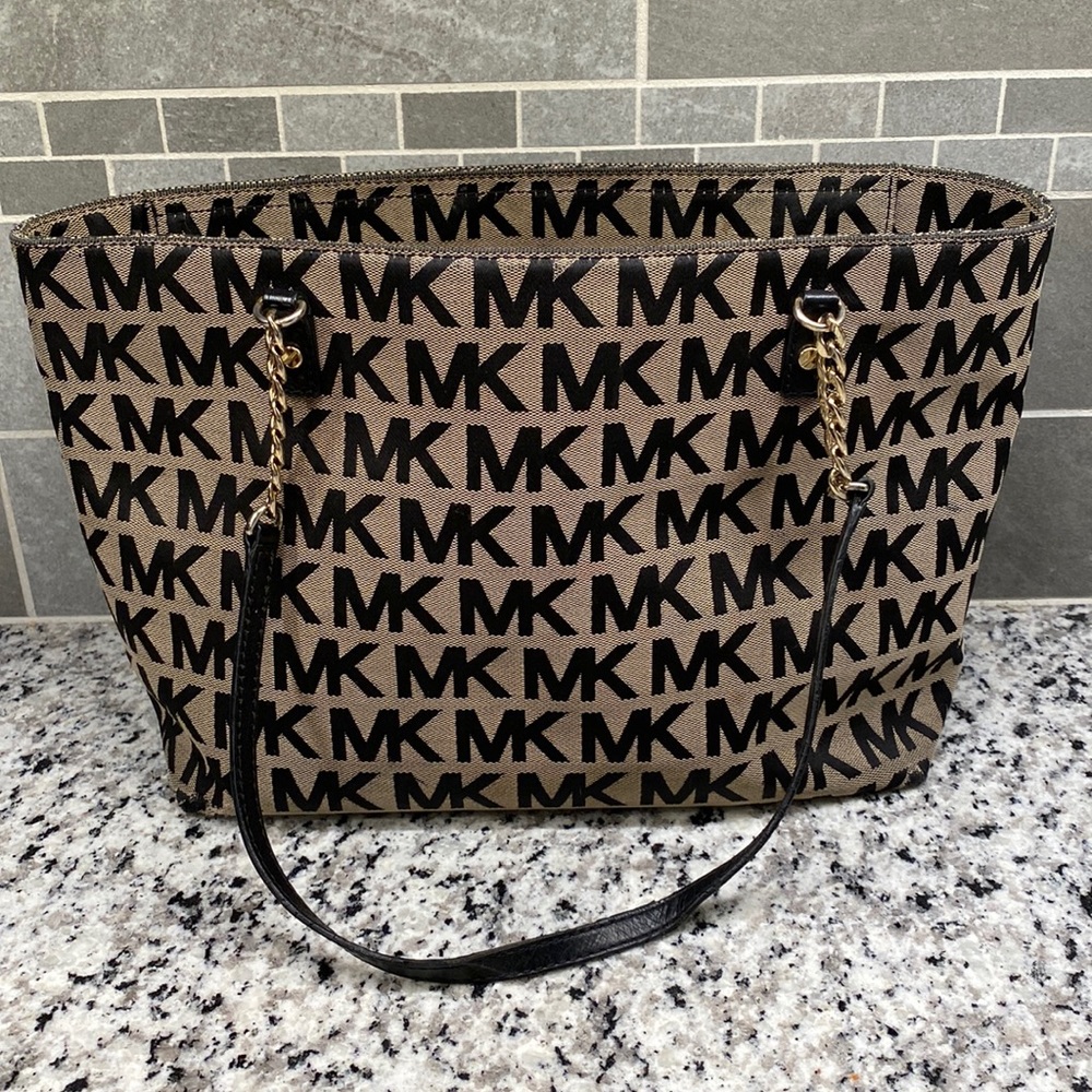 MK tote.